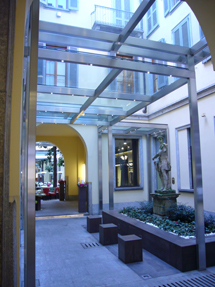img 02